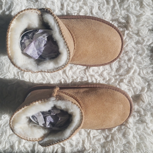 Aussie Merino Tan Short Boot Y11 NWT - Picture 3 of 7